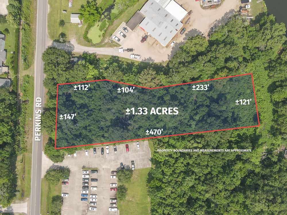 Vacant Tract on Perkins near Highland Rd: 17294 Perkins Rd, Baton Rouge, LA 70810